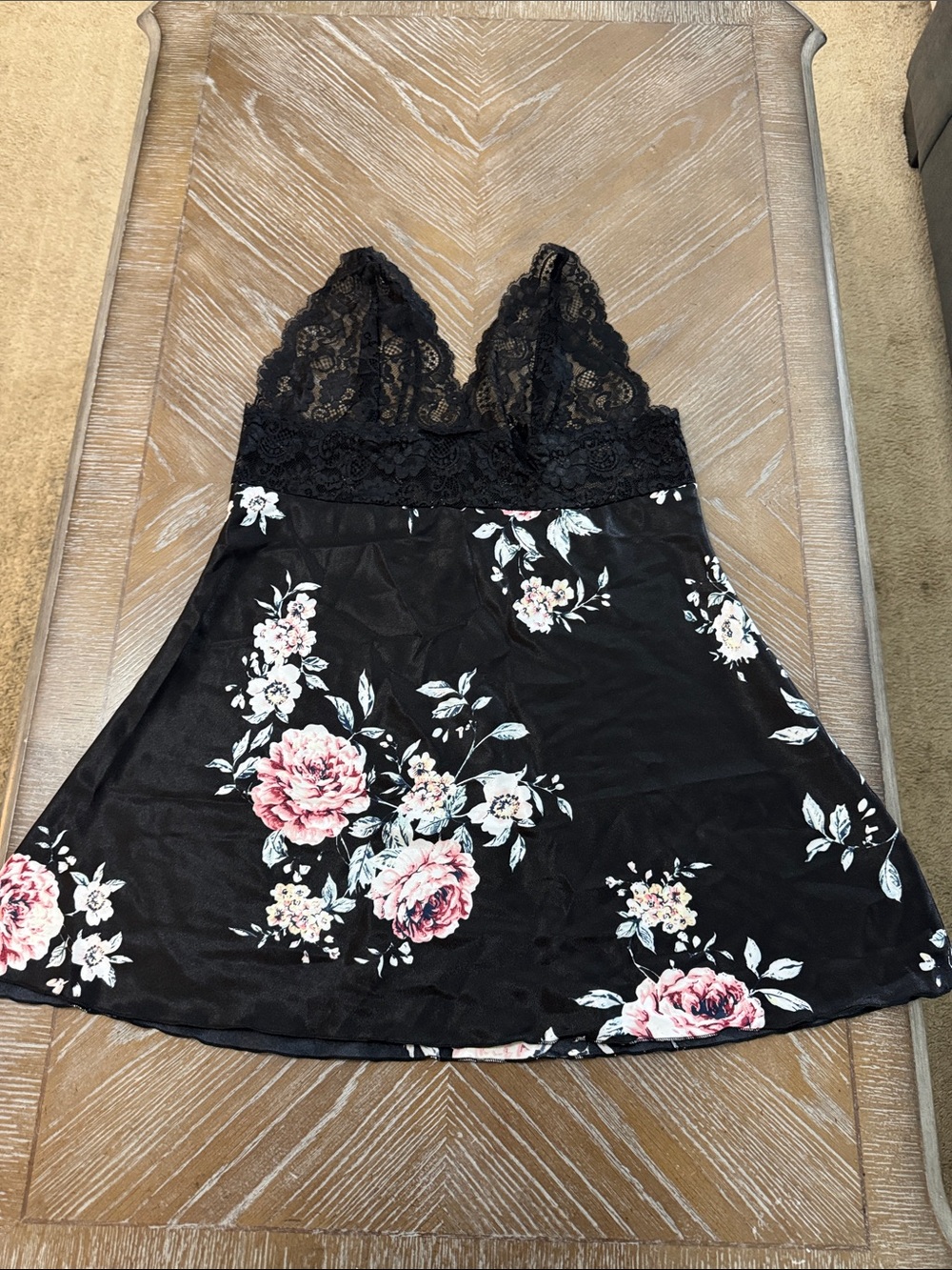Lace-Trim Floral Satin Chemise - Black with Pink Roses
